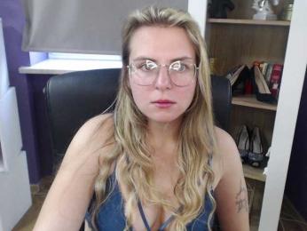 Soft-Zoey bongacams stream image