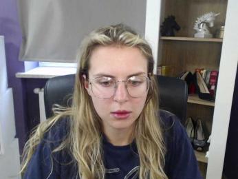 Soft-Zoey bongacams stream image