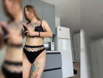 -Tiki-Riki- bongacams stream image