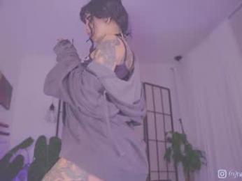 nekyra_san chaturbate stream image