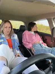 JulliaVegas stripchat stream image