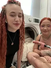 RollingGirlzzz stripchat stream image