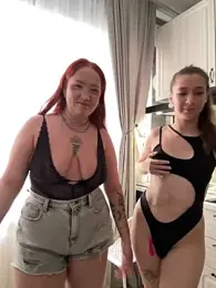 RollingGirlzzz stripchat stream image