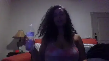 cinnaminnie stripchat stream image