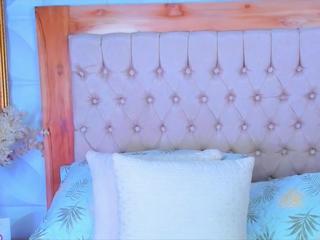 Violet Swift flirt4free stream image