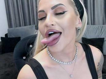 lovelyblondyx bongacams stream image