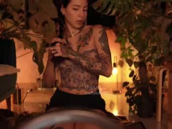 effylowell_ chaturbate stream image