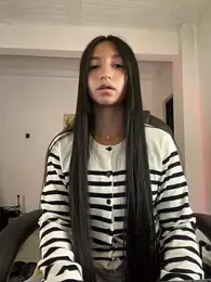 aly_golden_ stripchat stream image