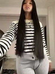 aly_golden_ stripchat stream image