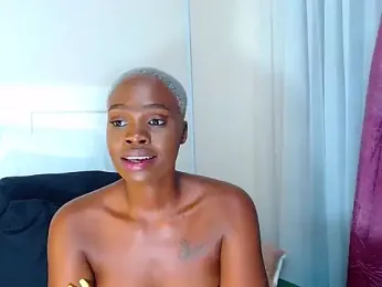 LuciousLips96 stripchat stream image