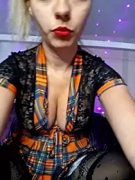 allinqueen stripchat stream image