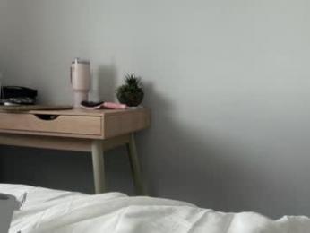 parisbabyxox chaturbate stream image